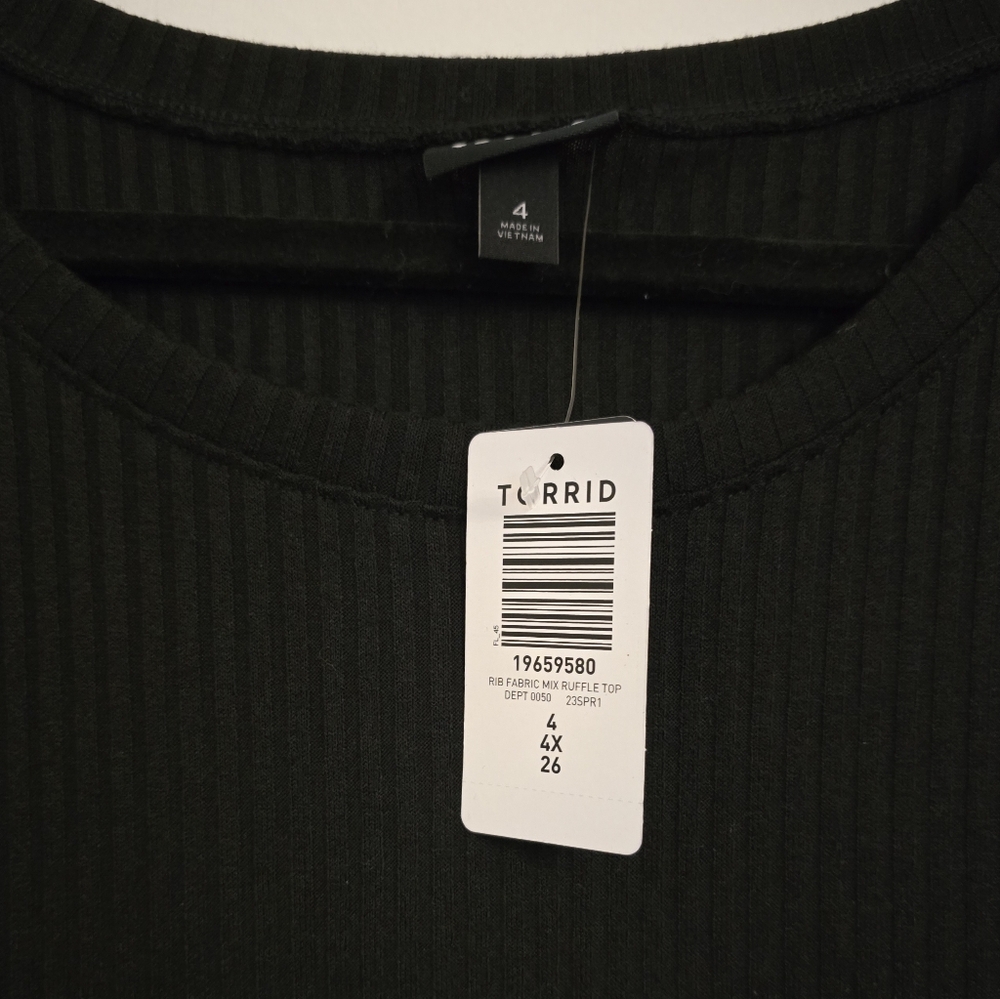 Torrid Black Ruffle Sleeve Top 4x - Picture 3 of 6